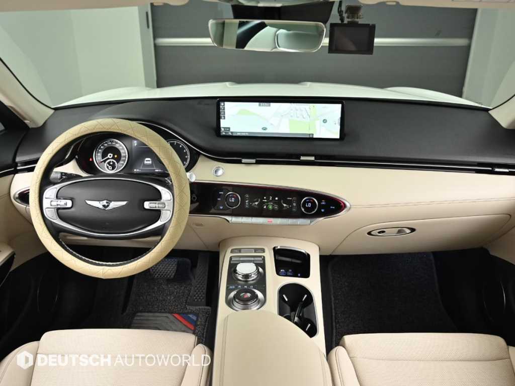 Genesis GV70 - Vista 7
