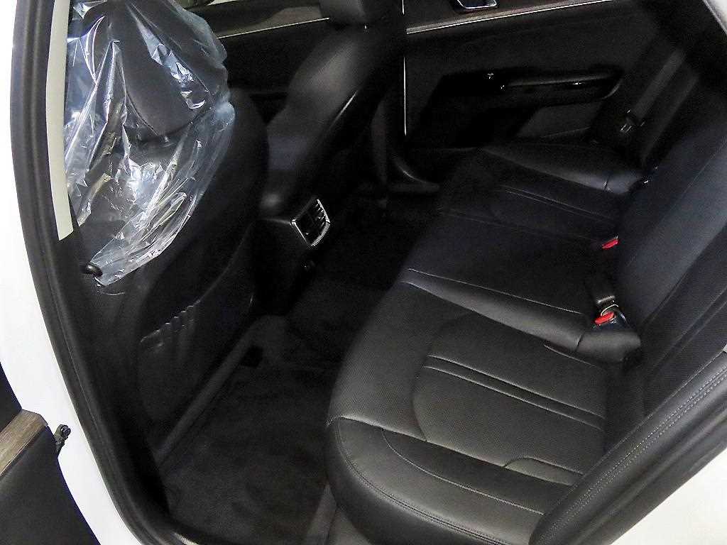 KIA K5 - Vista 7
