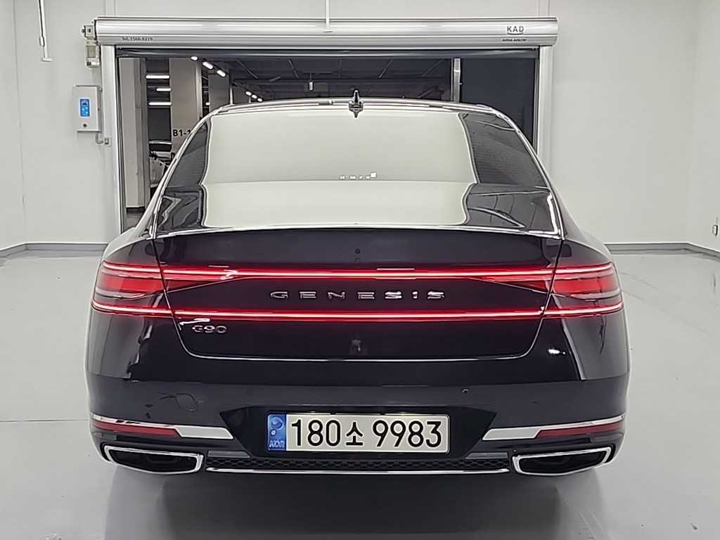 Genesis G90 - Vista 3