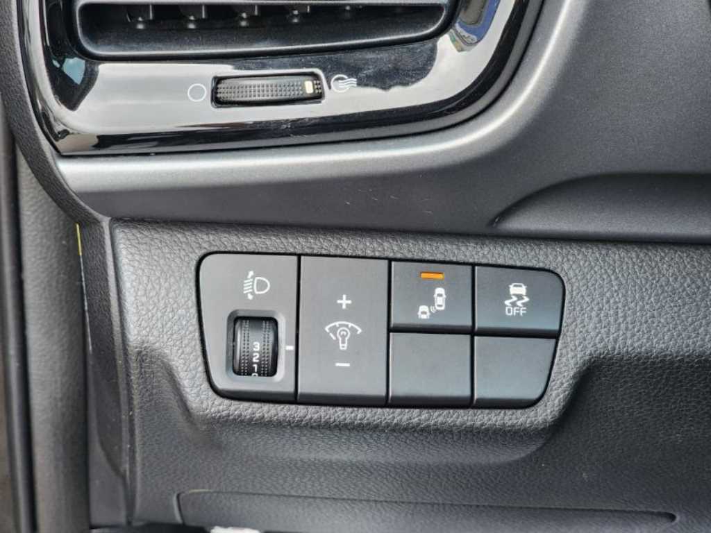 KIA Stonic 2018 Negro - Importación desde Corea - HF Imports Iquique - Foto 14