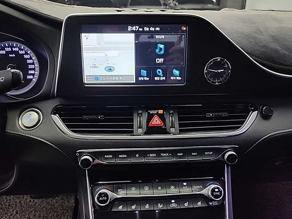 HYUNDAI Grandeur - Vista 10