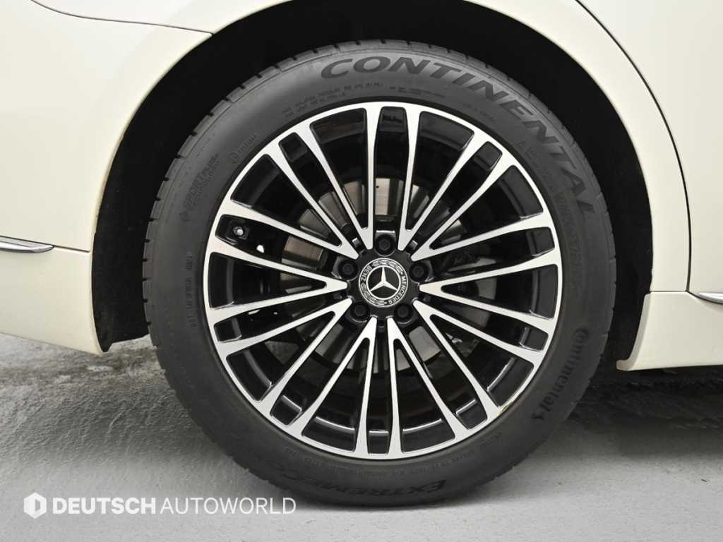 Mercedes Benz S Class - Vista 5