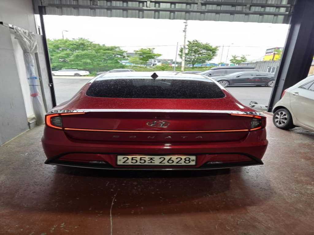 HYUNDAI Sonata - Vista 3