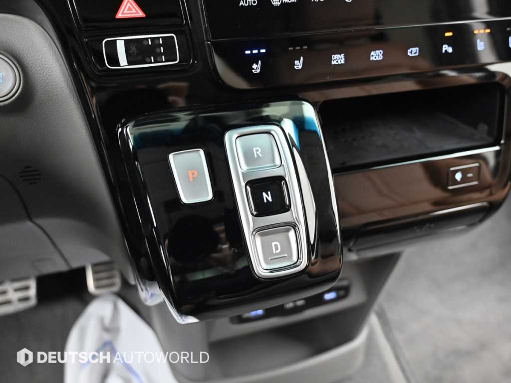 HYUNDAI Staria - Vista 9