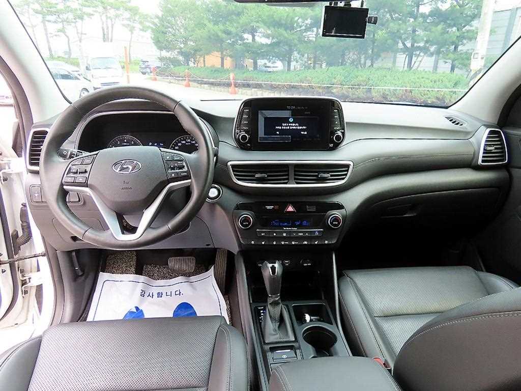 HYUNDAI Tucson - Vista 7
