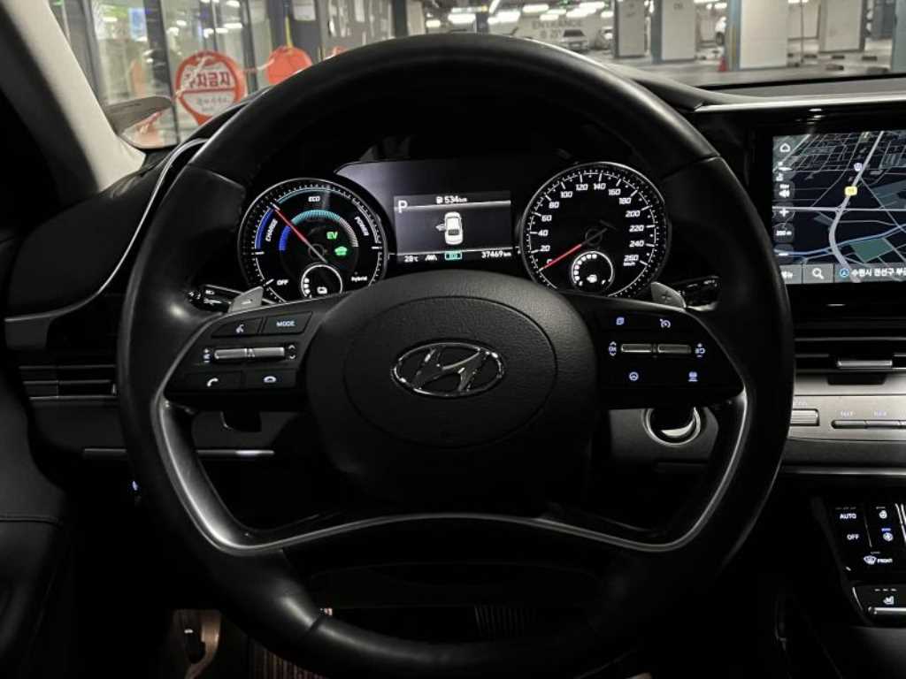 HYUNDAI Grandeur - Vista 11