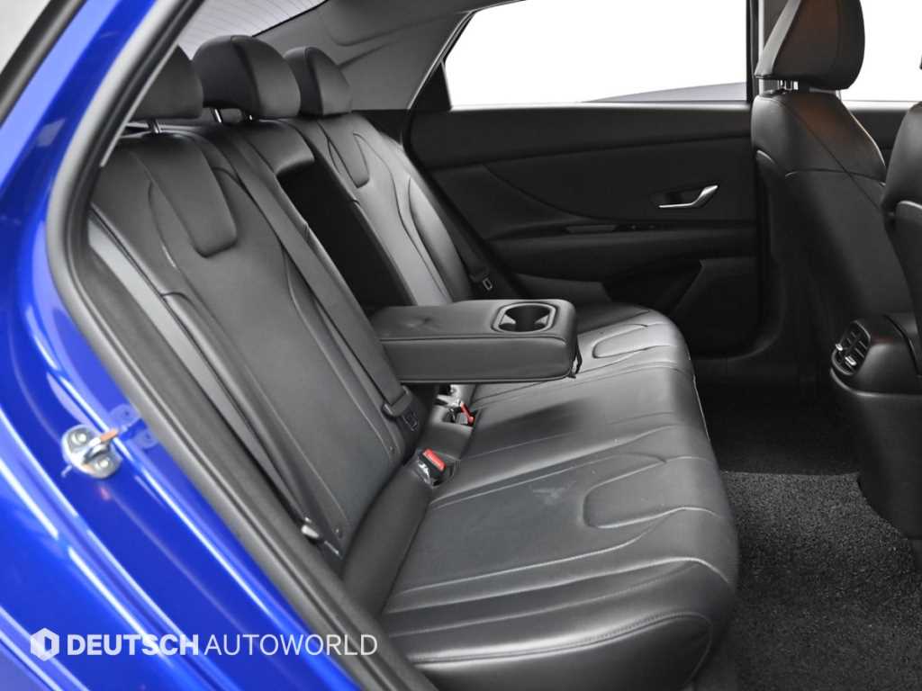 HYUNDAI Avante - Vista 12