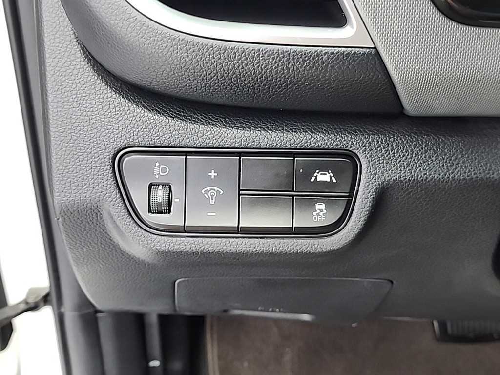 KIA Seltos 2022 Blanco - Importación desde Corea - HF Imports Iquique - Foto 17