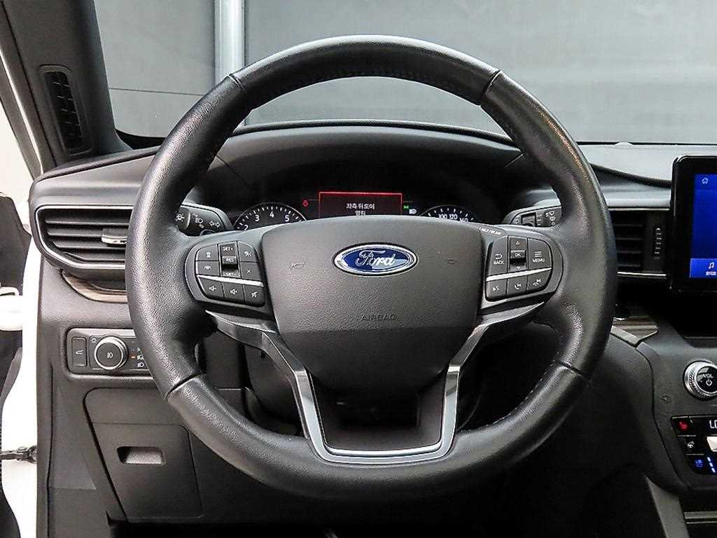 Ford Explorer - Vista 9