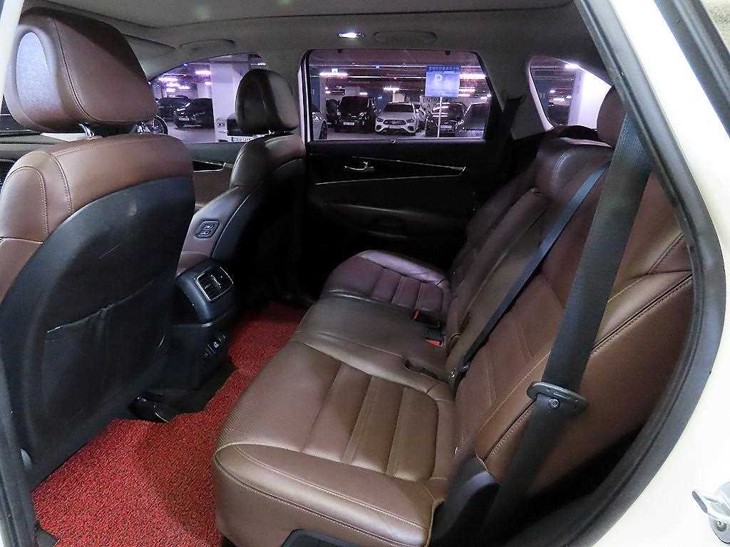 KIA Sorento - Vista 7