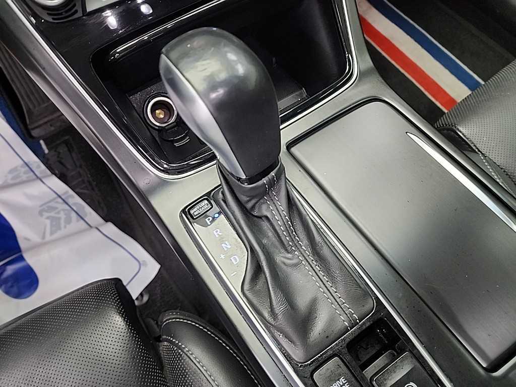 HYUNDAI Grandeur - Vista 8