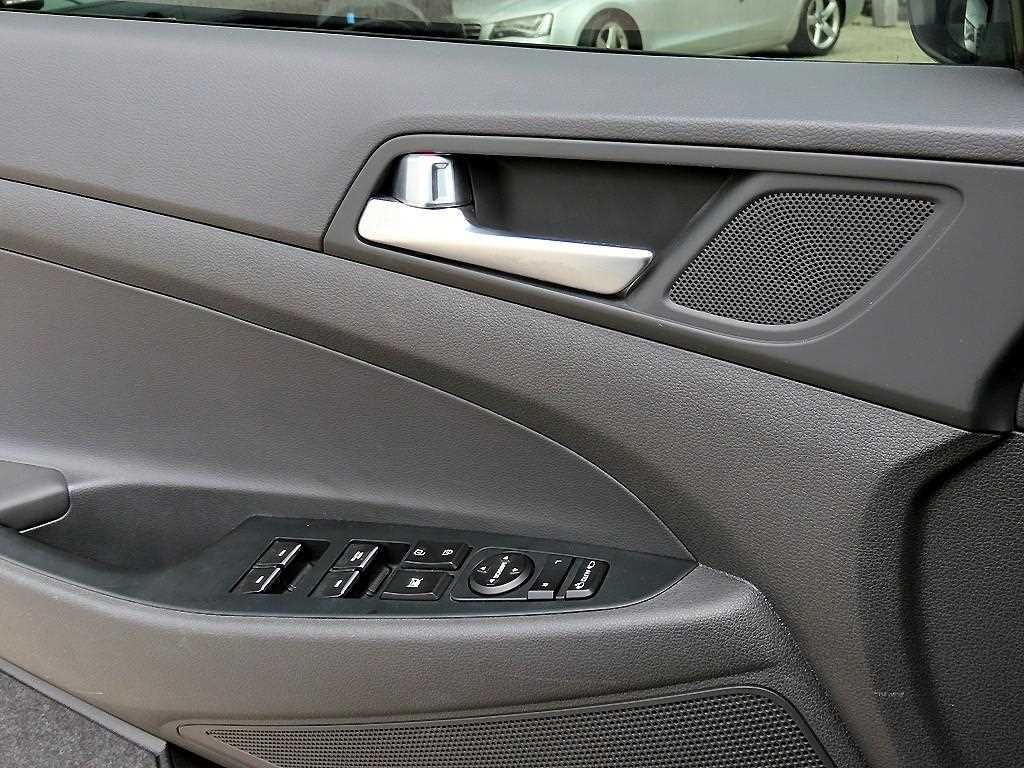 HYUNDAI Tucson - Vista 11