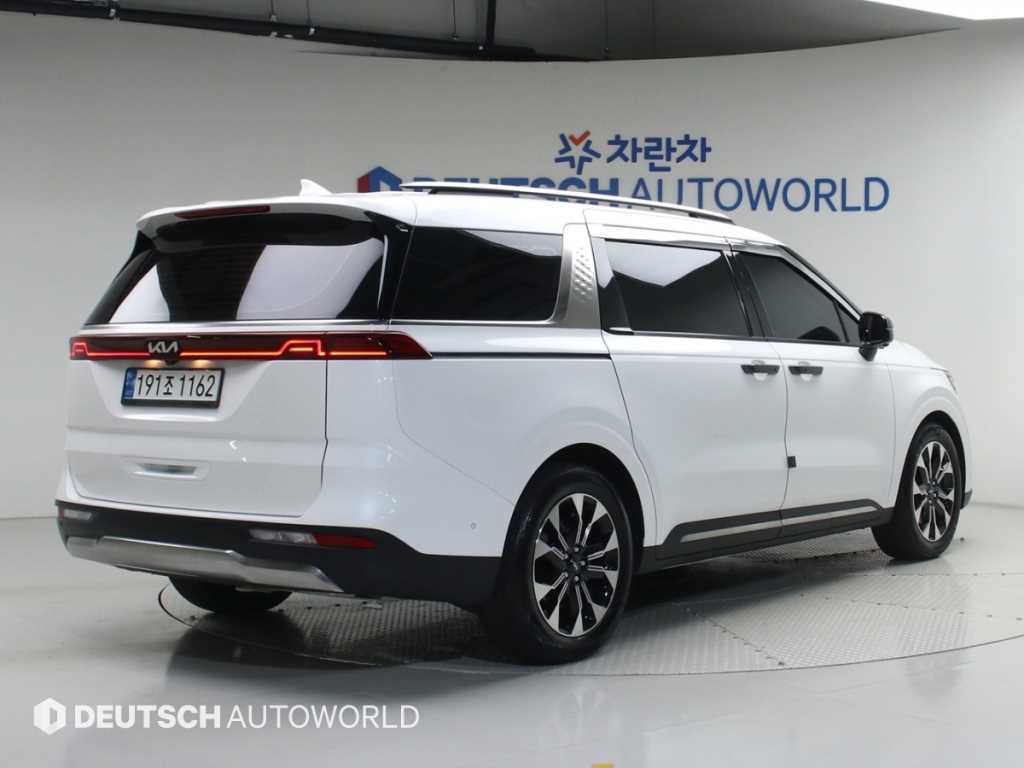 KIA Carnival - Vista 2