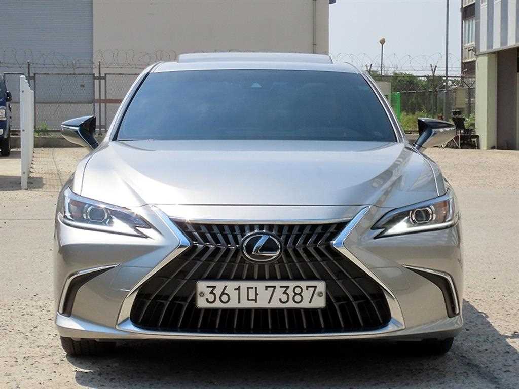 Lexus ES 2025 Gris - Importación desde Corea - HF Imports Iquique - Foto 1