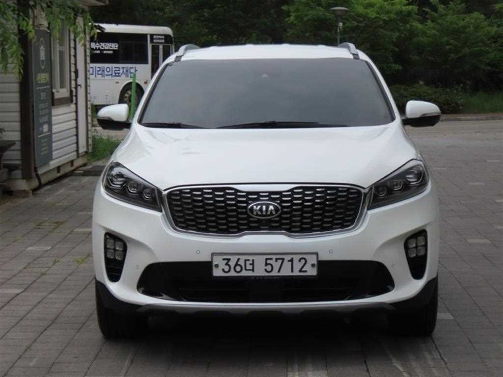 KIA Sorento 2019 Blanco - Importación desde Corea - HF Imports Iquique - Foto 1