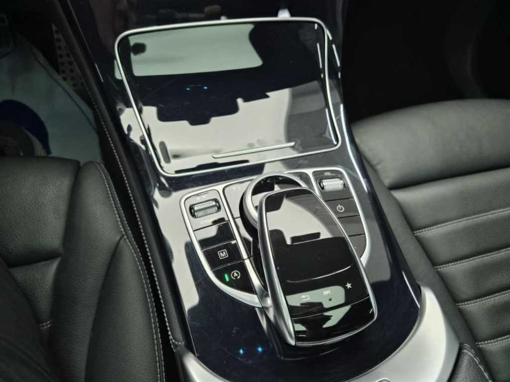 Mercedes Benz GLC Class - Vista 12