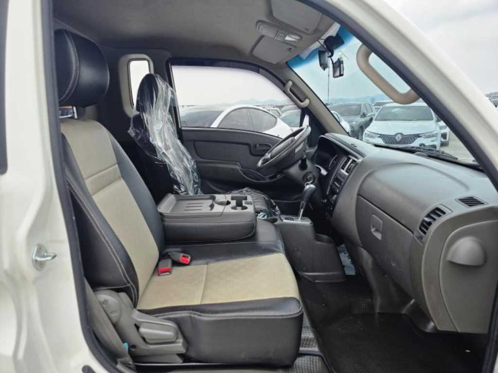Small Truck Cargo (small) - Vista 4