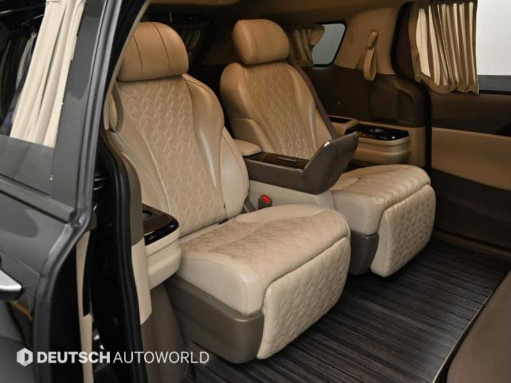 KIA Carnival - Vista 12