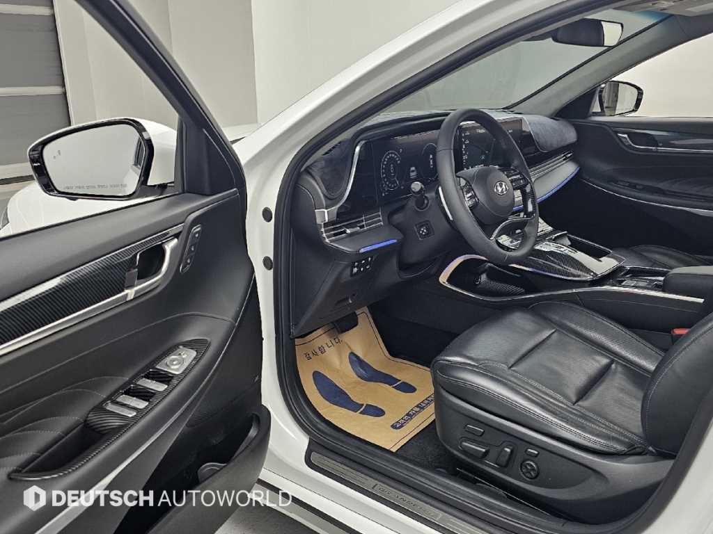 HYUNDAI Grandeur - Vista 11