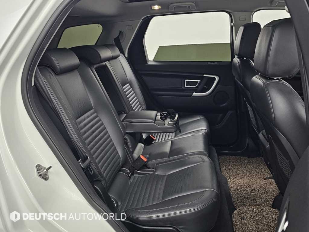 Land Rover Discovery Sports - Vista 12