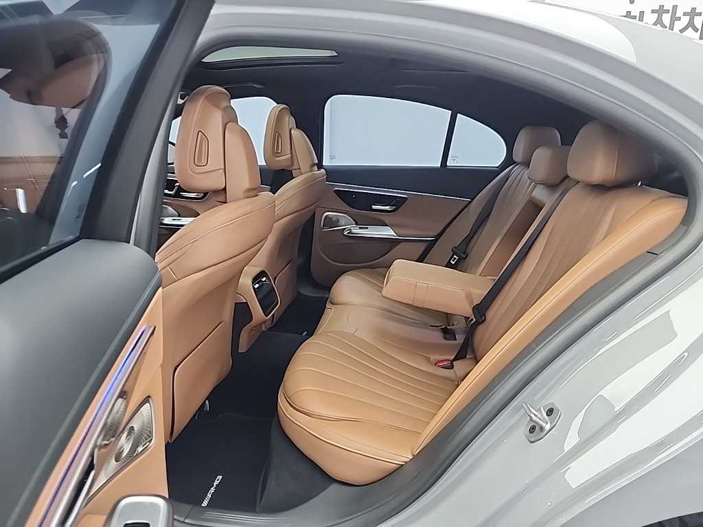 Mercedes Benz E class - Vista 12