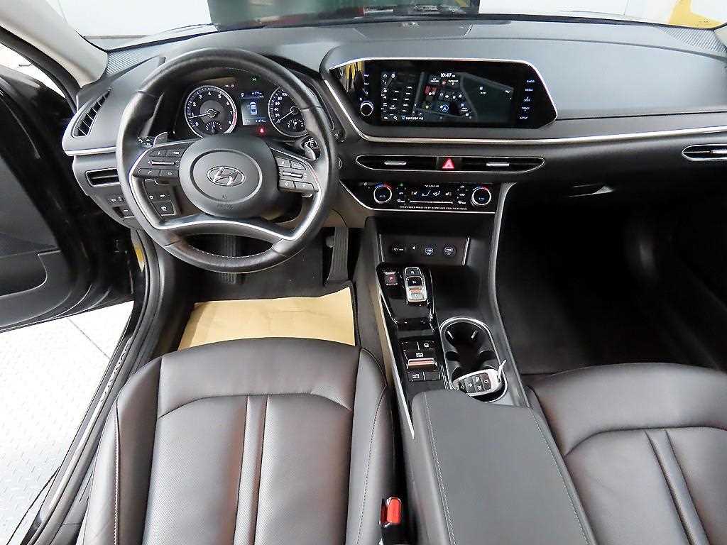 HYUNDAI Sonata - Vista 7