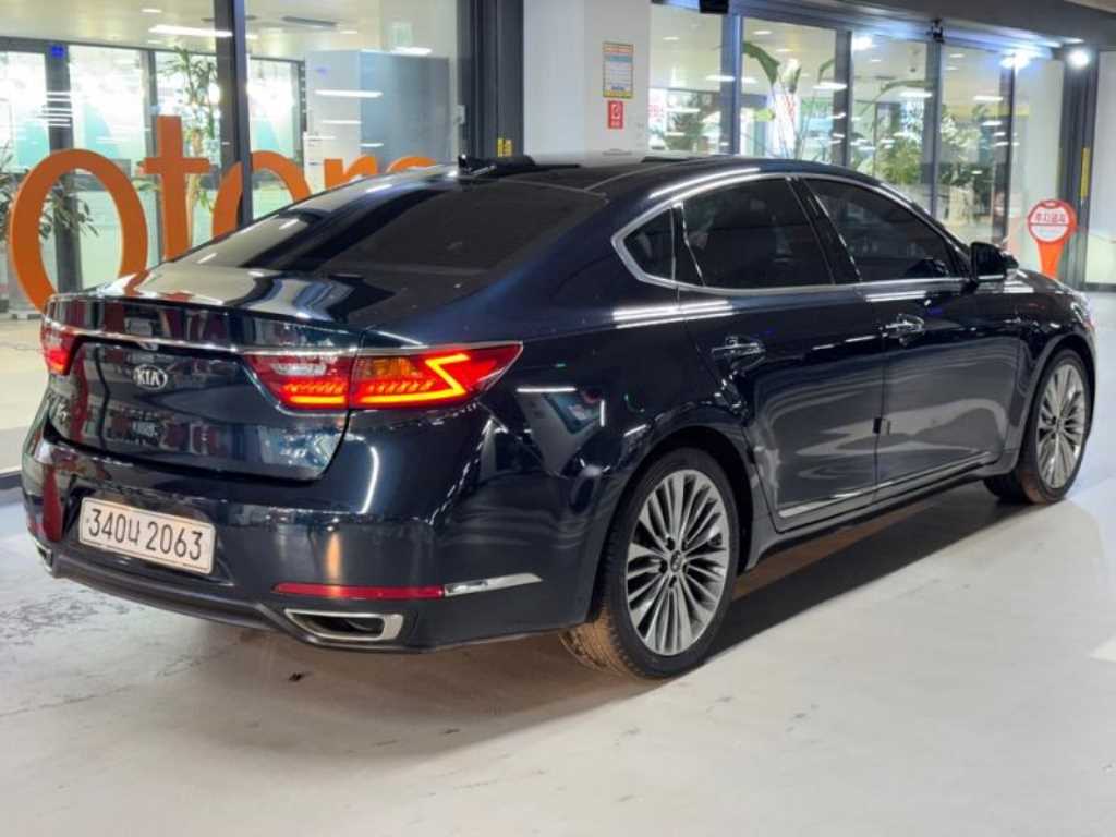 KIA K7 - Vista 4