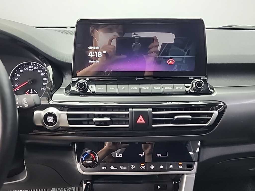 KIA Seltos - Vista 10