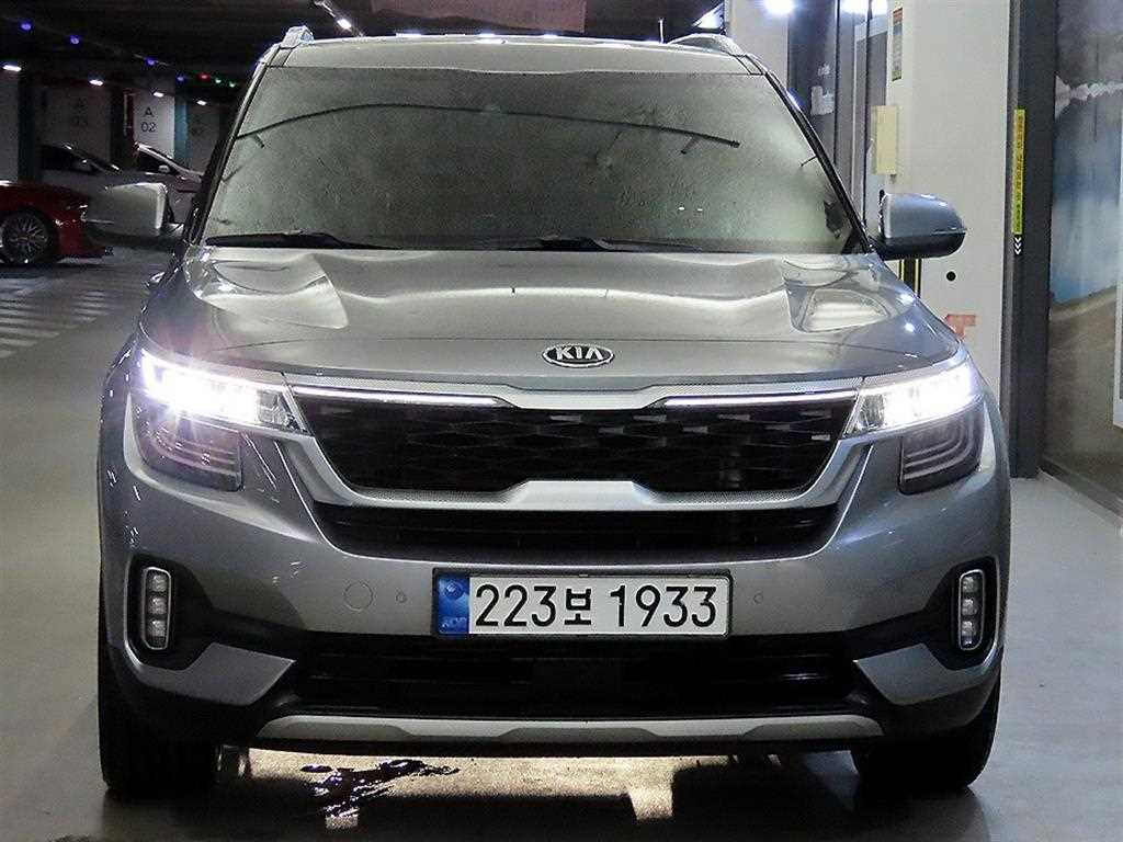 KIA Seltos - Vista 2