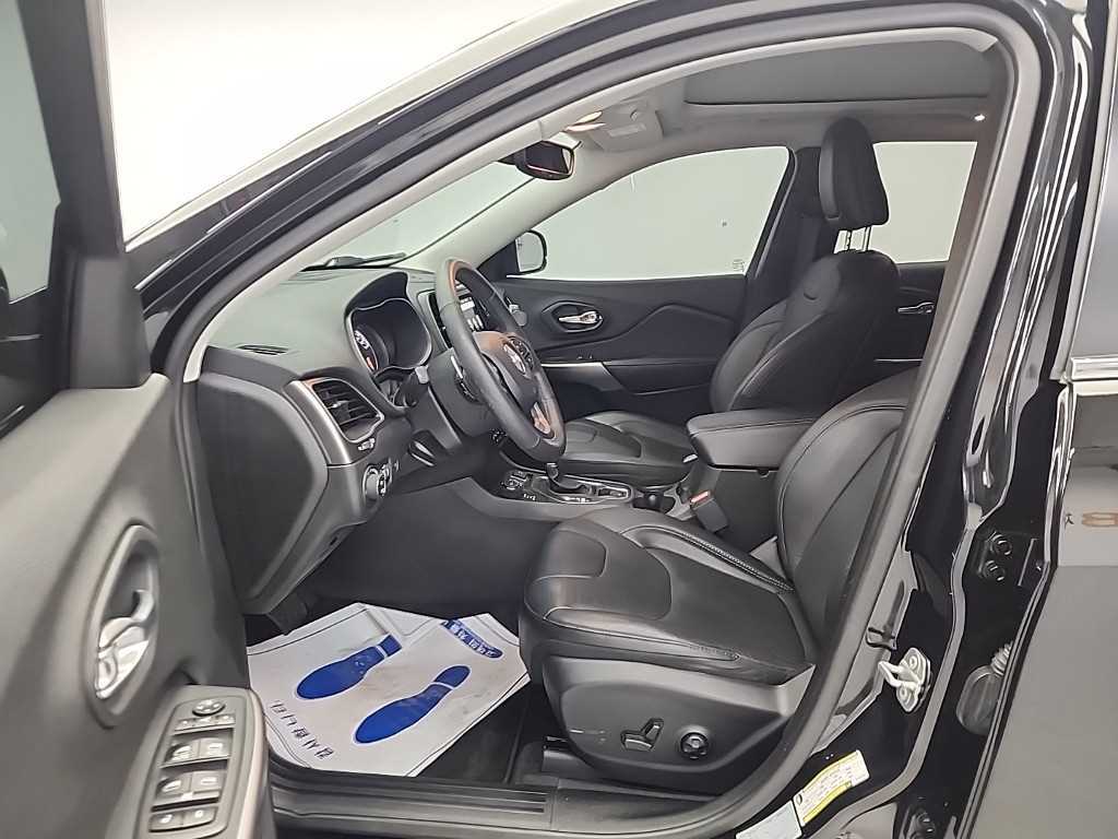 Jeep Cherokee - Vista 10