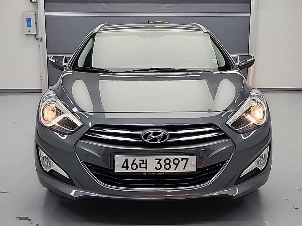HYUNDAI i40