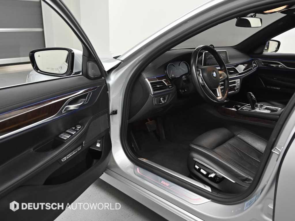 BMW 7 Series - Vista 11