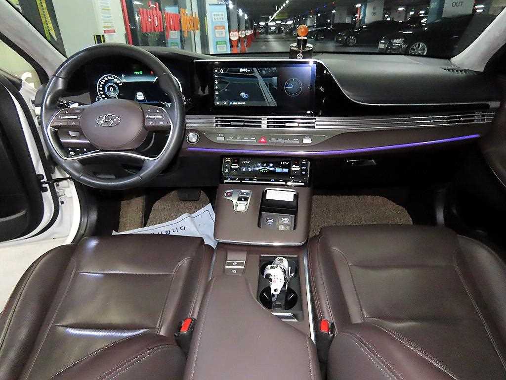 HYUNDAI Grandeur - Vista 9
