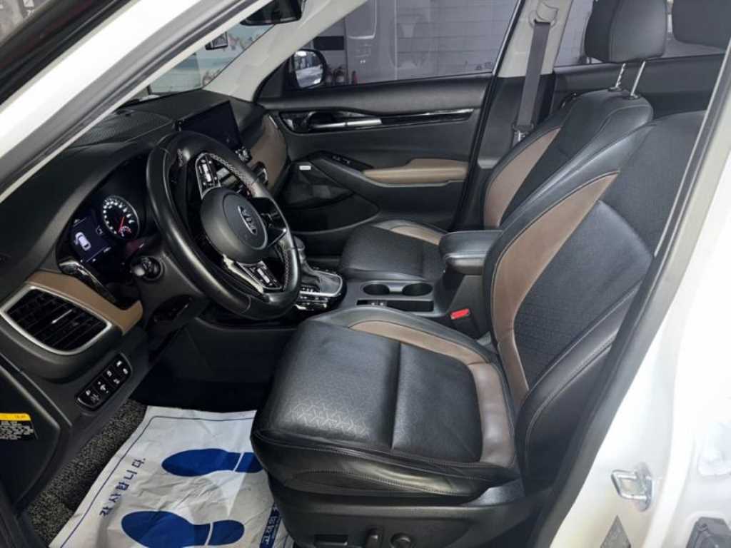 KIA Seltos - Vista 6