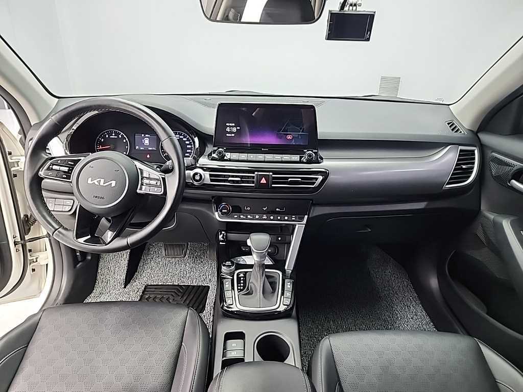 KIA Seltos - Vista 7