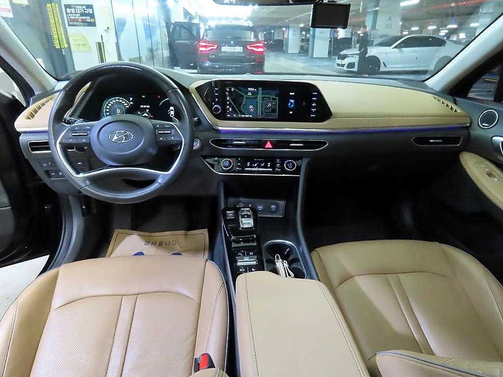 HYUNDAI Sonata - Vista 10