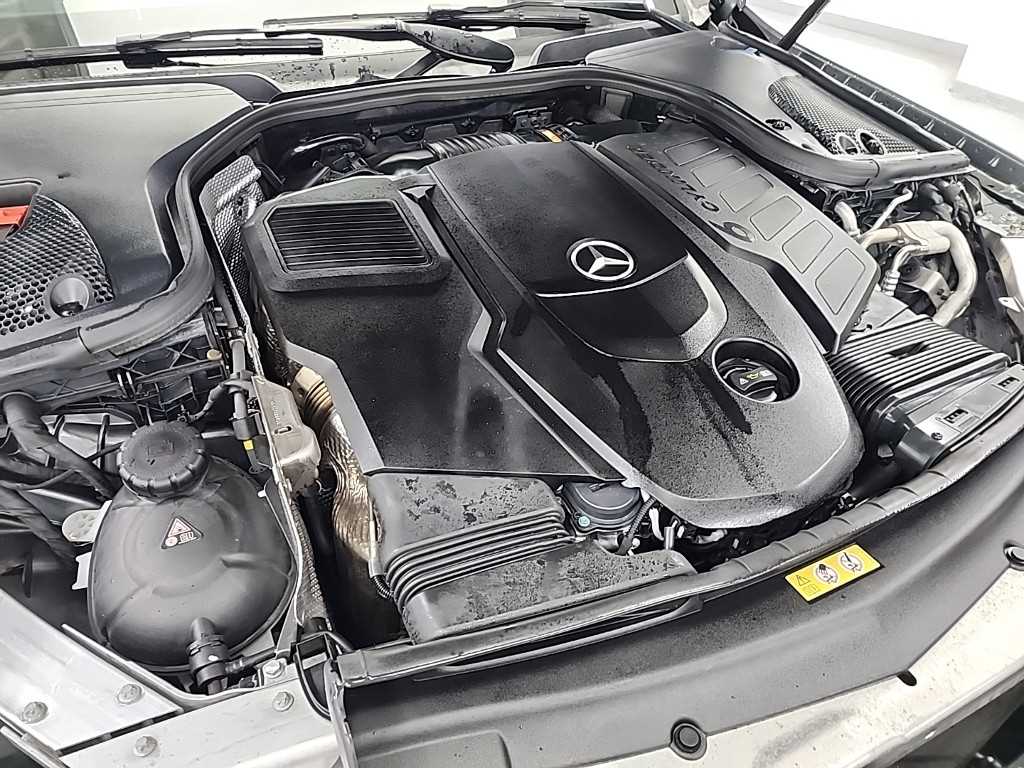 Mercedes Benz CLS Class - Vista 5