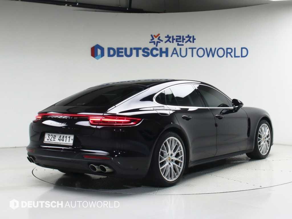 Porsche Panamera - Vista 2