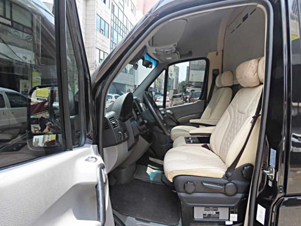 Mercedes Benz Sprinter - Vista 6