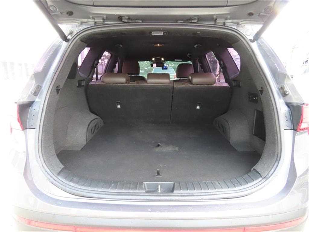 HYUNDAI Santa Fe - Vista 5
