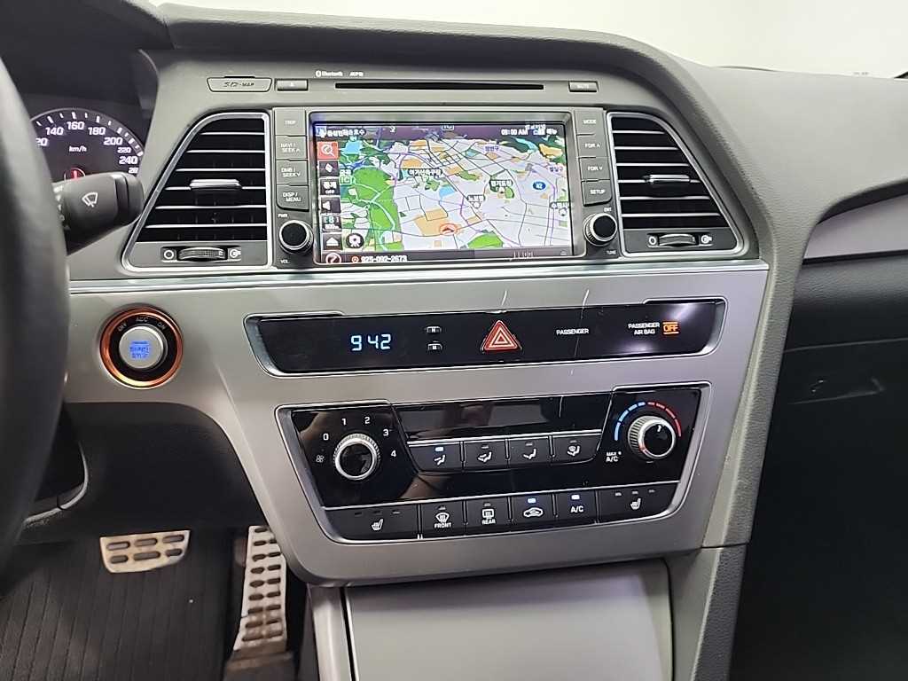 HYUNDAI Sonata - Vista 10