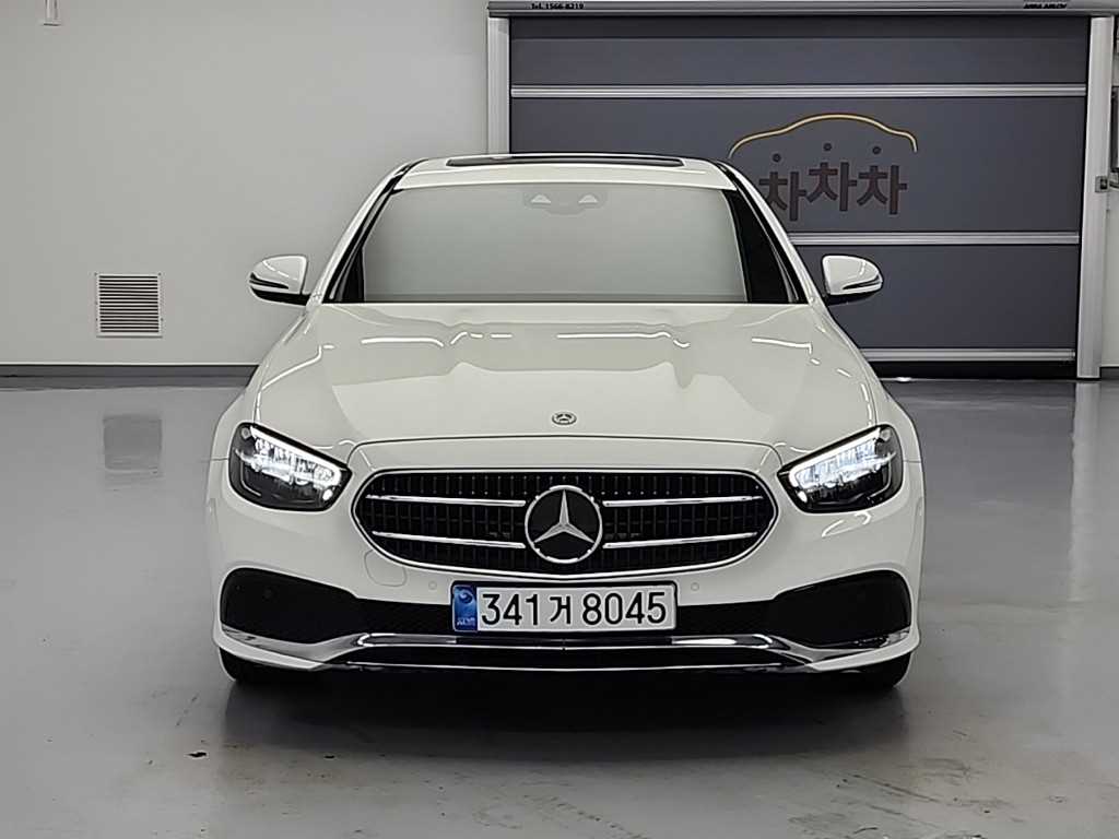 Mercedes Benz E class - Vista 2