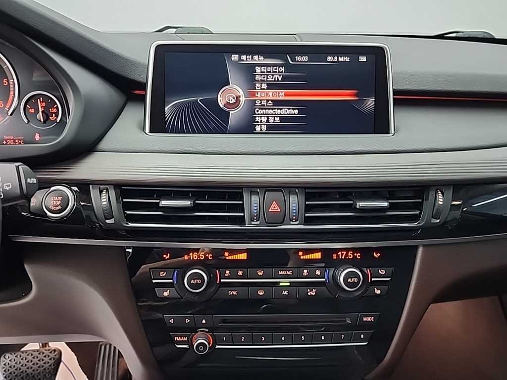 BMW X5 - Vista 10