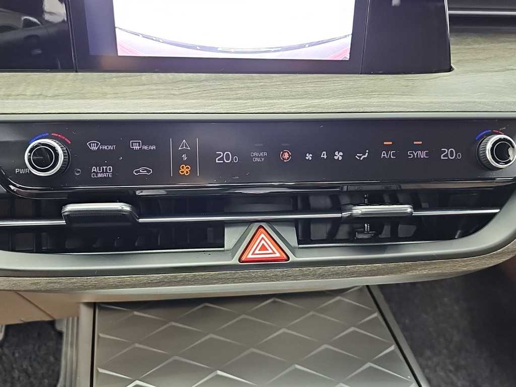 KIA K8 - Vista 10