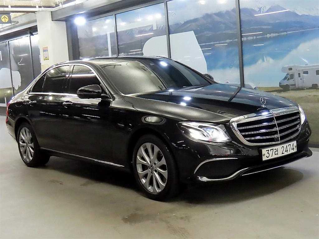 Mercedes Benz E class 2019 Negro - Importación desde Corea - HF Imports Iquique - Foto 1