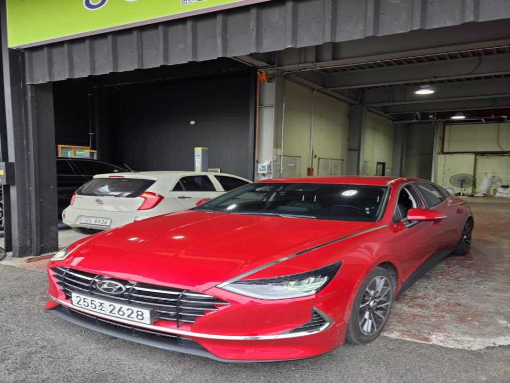 HYUNDAI Sonata - Vista 2