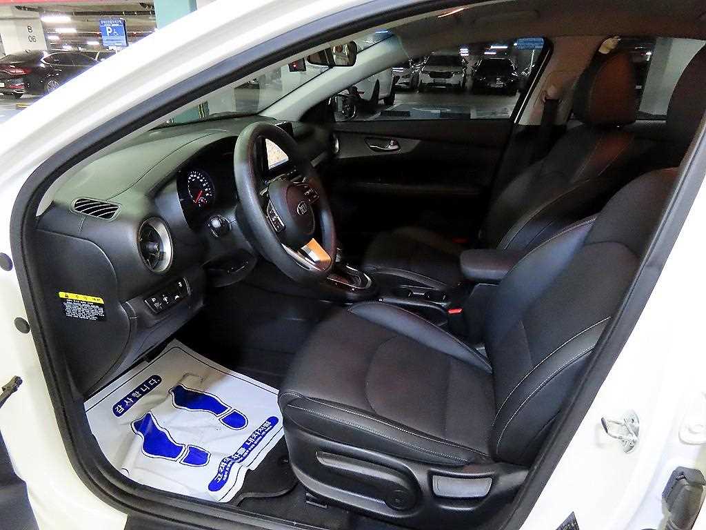 KIA K3 - Vista 6