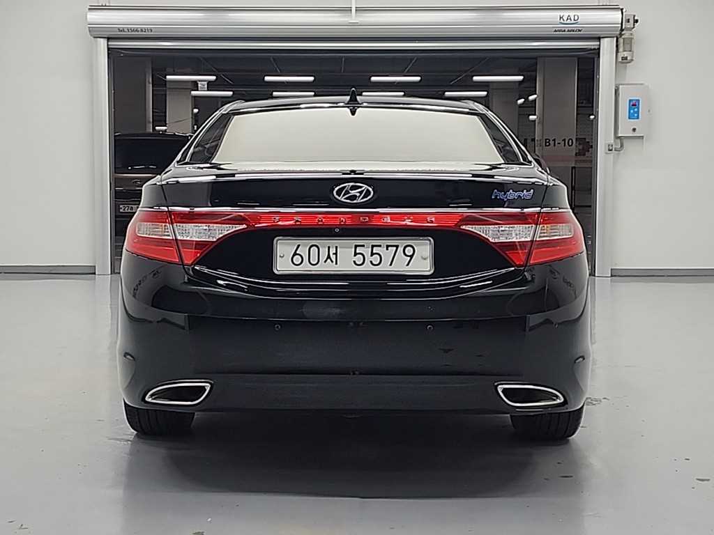 HYUNDAI Grandeur - Vista 3