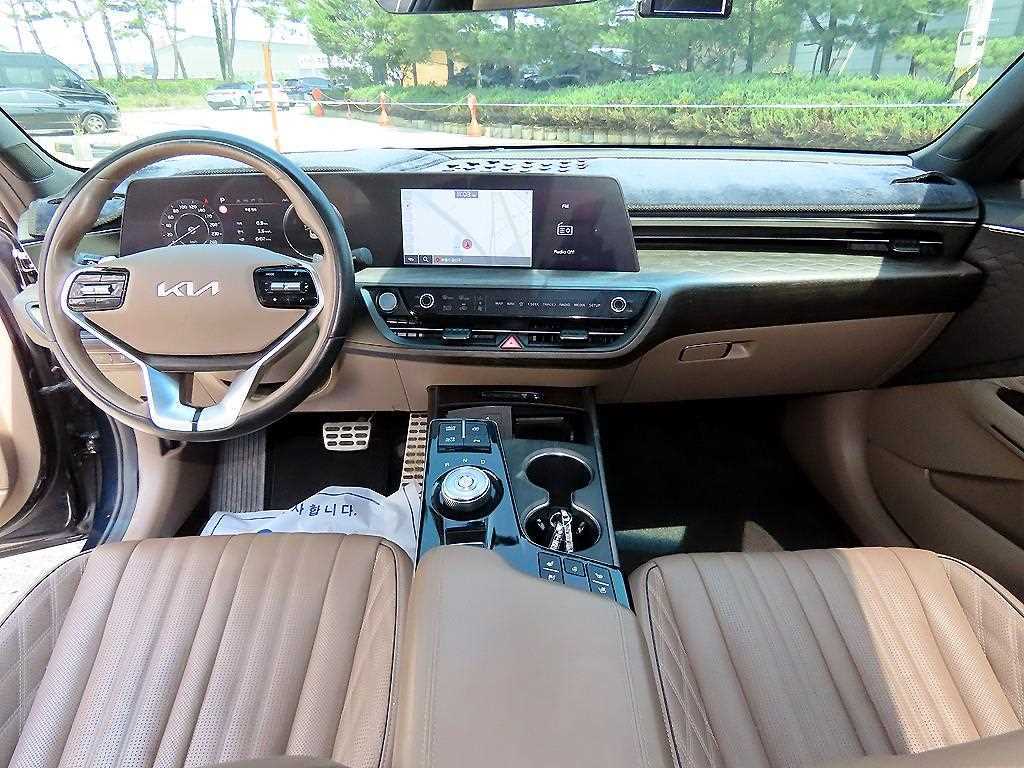 KIA K8 - Vista 7