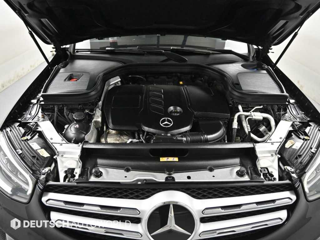 Mercedes Benz GLC Class - Vista 6